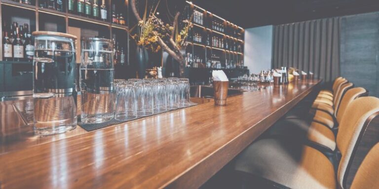 【開業サポートch】カラオケ店やカラオケ喫茶など、風営法とどう関係するのか? | 風営法×民泊専門行政書士